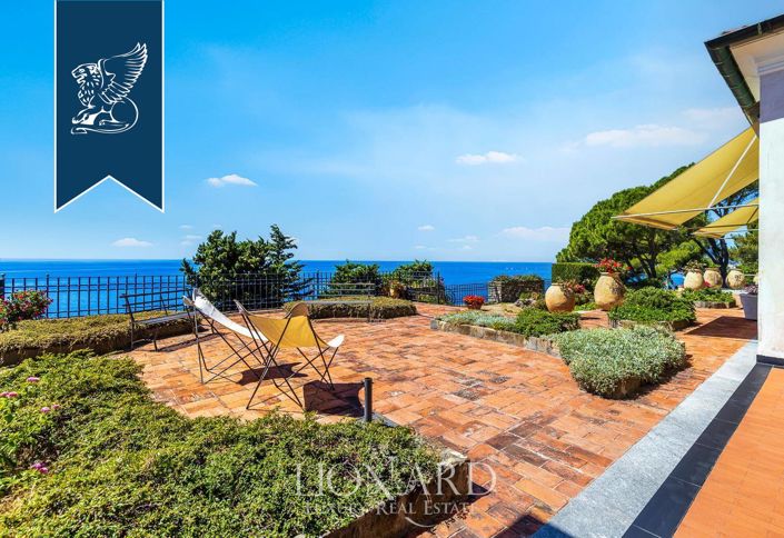 Image No.12-6 Bed Villa for sale