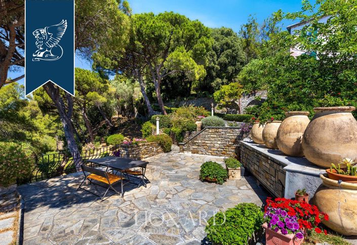 Image No.15-6 Bed Villa for sale