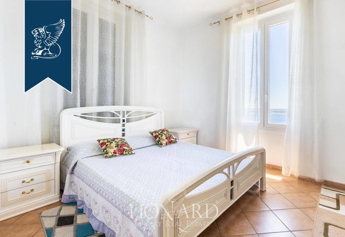 Image No.33-6 Bed Villa for sale