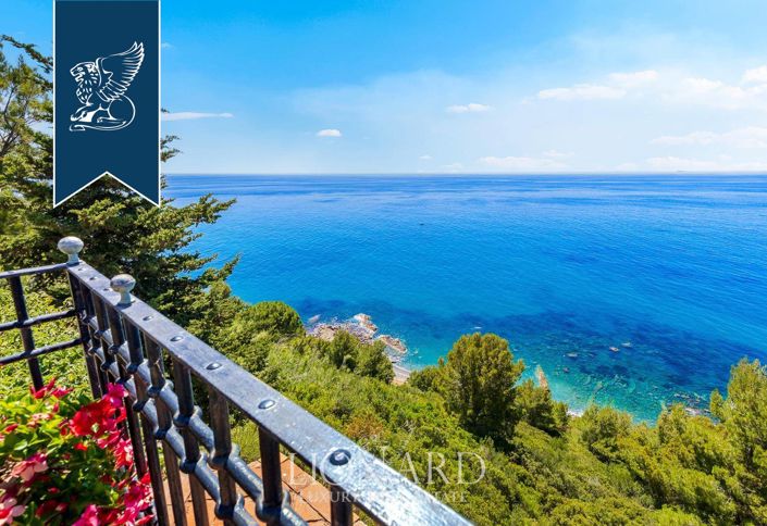 Image No.4-6 Bed Villa for sale