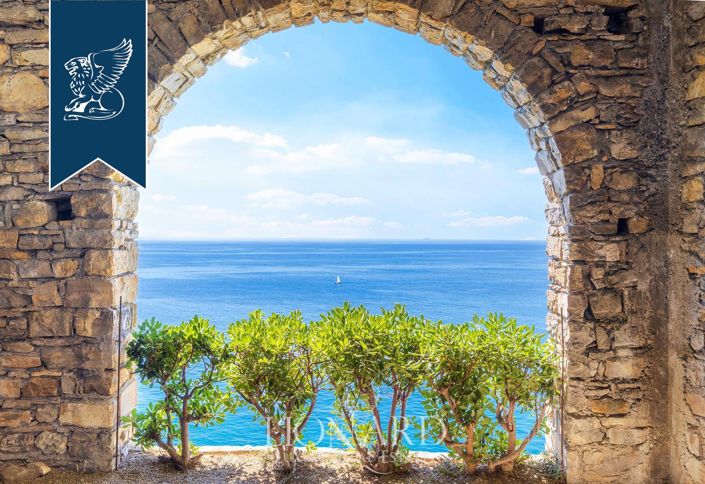 Image No.5-6 Bed Villa for sale