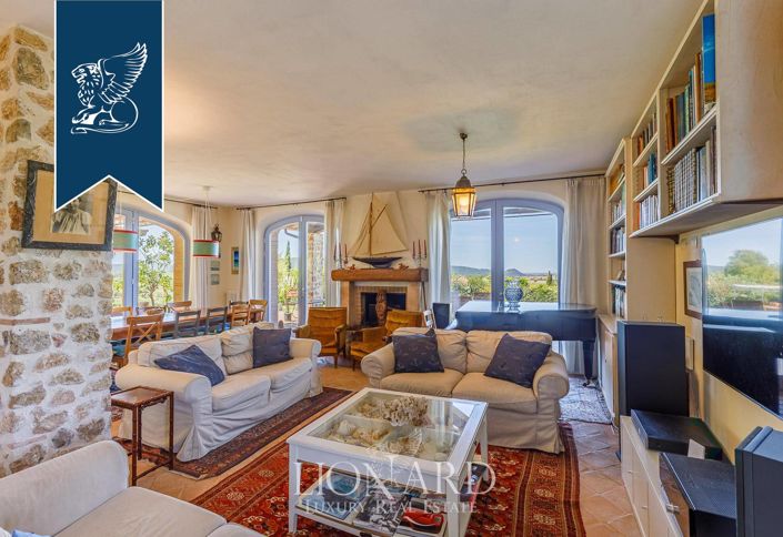 Image No.23-7 Bed Villa for sale