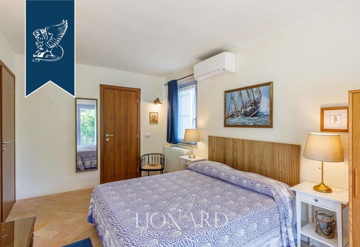 Image No.33-7 Bed Villa for sale