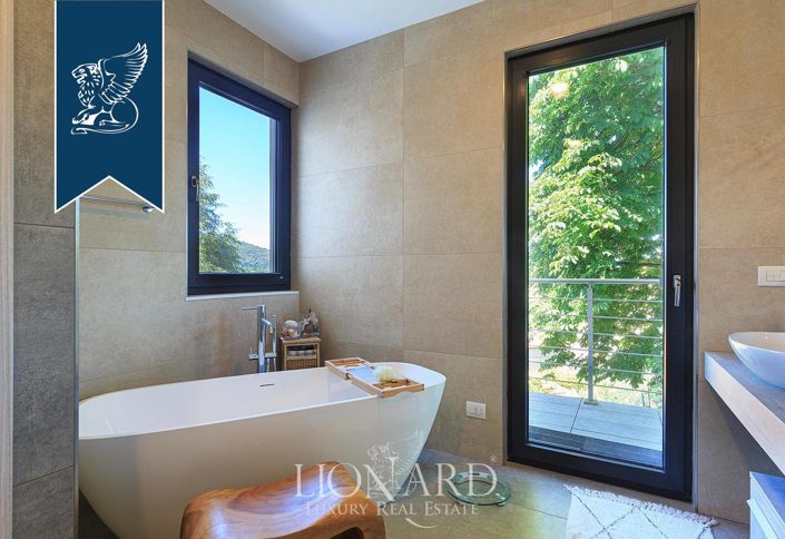 Image No.19-3 Bed Villa for sale