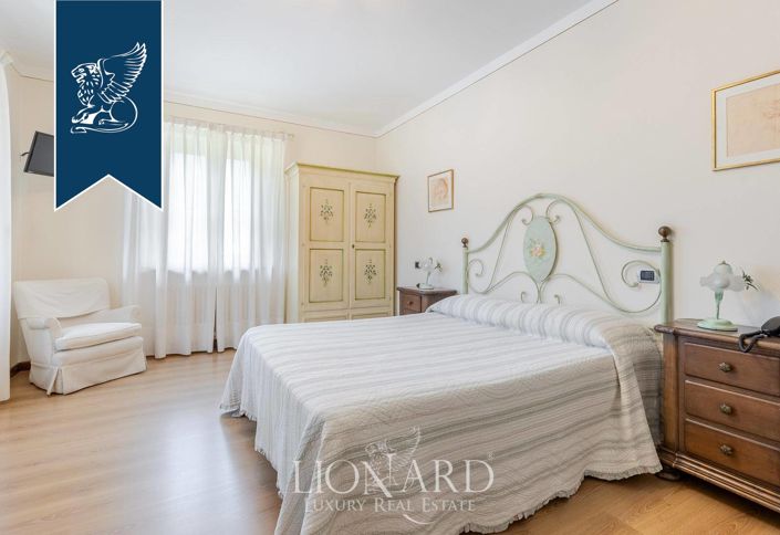 Image No.36-5 Bed Villa for sale
