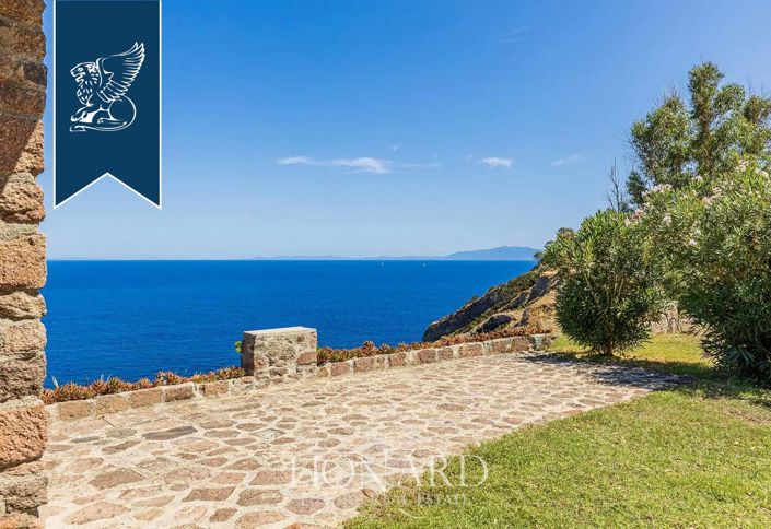 Image No.12-6 Bed Villa for sale