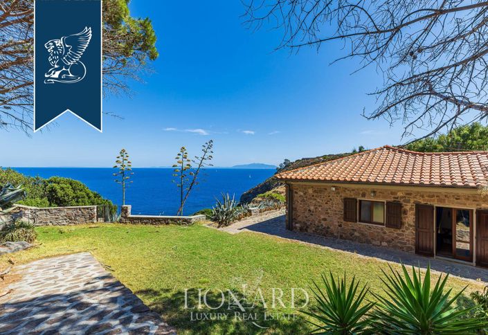 Image No.18-6 Bed Villa for sale