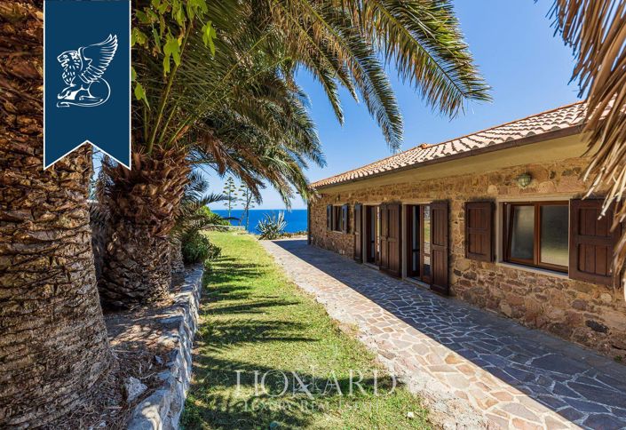 Image No.19-6 Bed Villa for sale