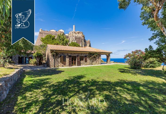 Image No.20-6 Bed Villa for sale