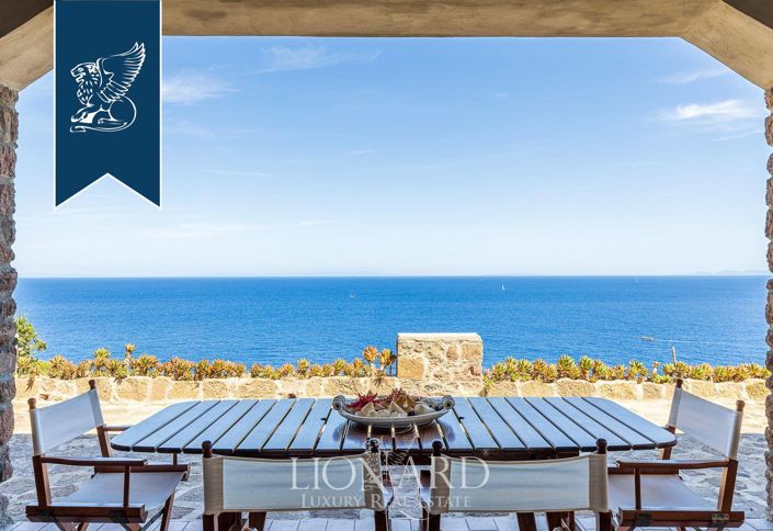 Image No.32-6 Bed Villa for sale