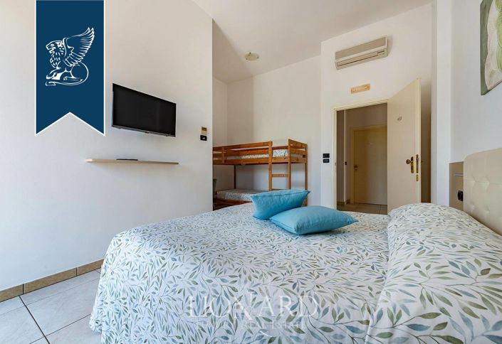 Image No.24-24 Bed Hotel for sale