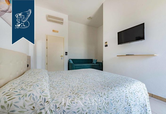Image No.26-24 Bed Hotel for sale