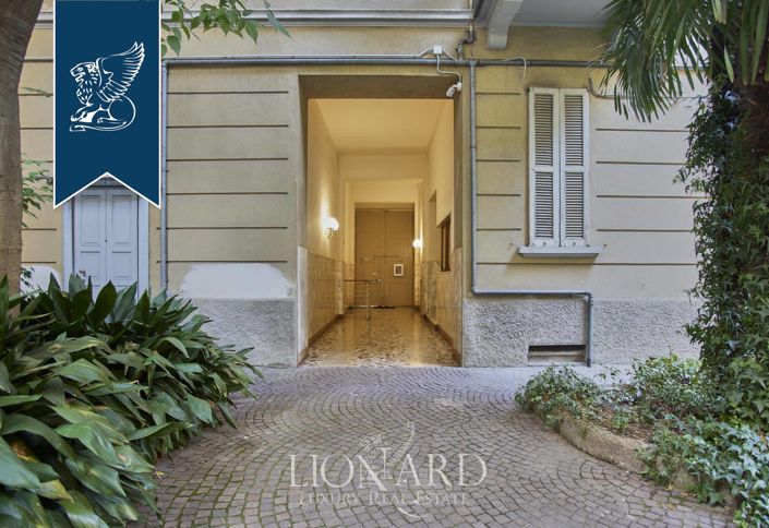 Image No.18-4 Bed Apartment for sale