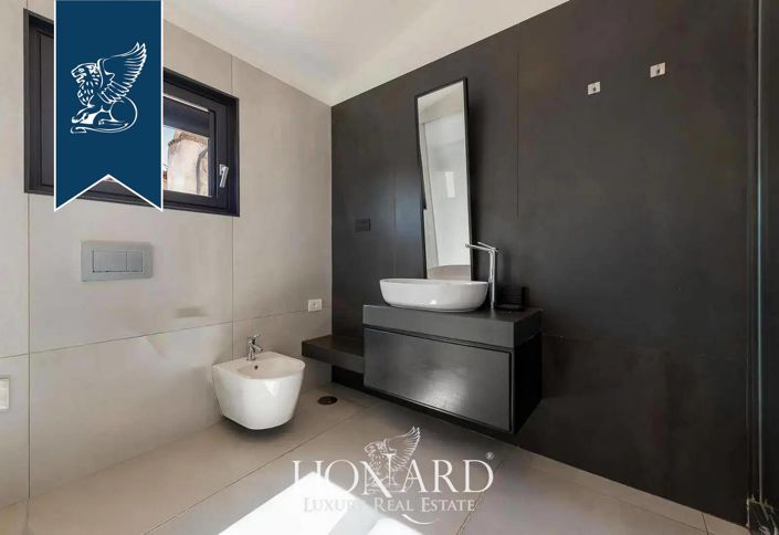 Image No.20-4 Bed Apartment for sale