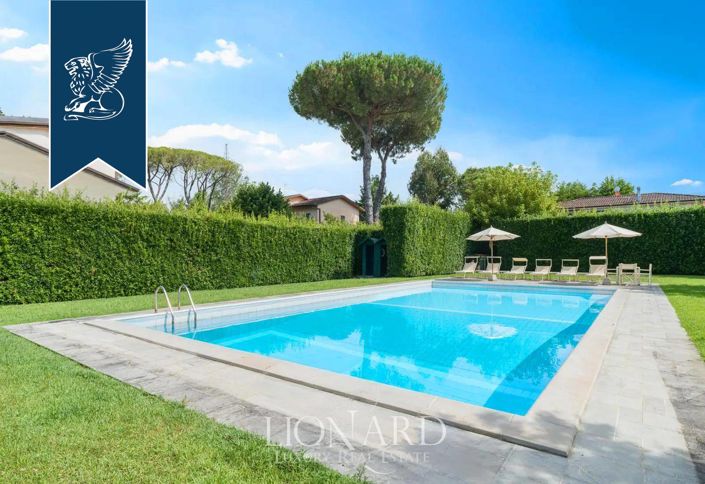 Image No.3-8 Bed Villa for sale