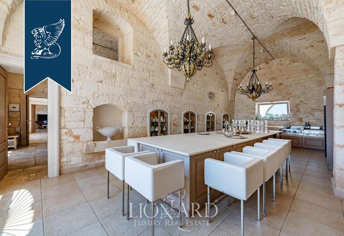 Image No.30-7 Bed Villa for sale
