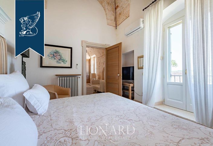 Image No.36-7 Bed Villa for sale