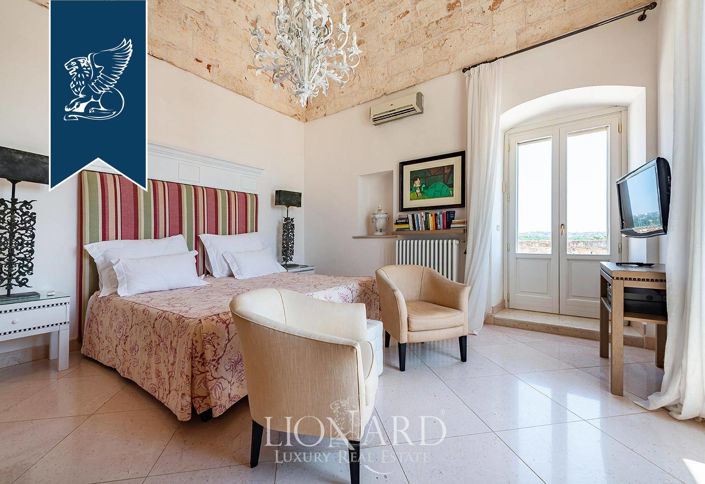 Image No.41-7 Bed Villa for sale