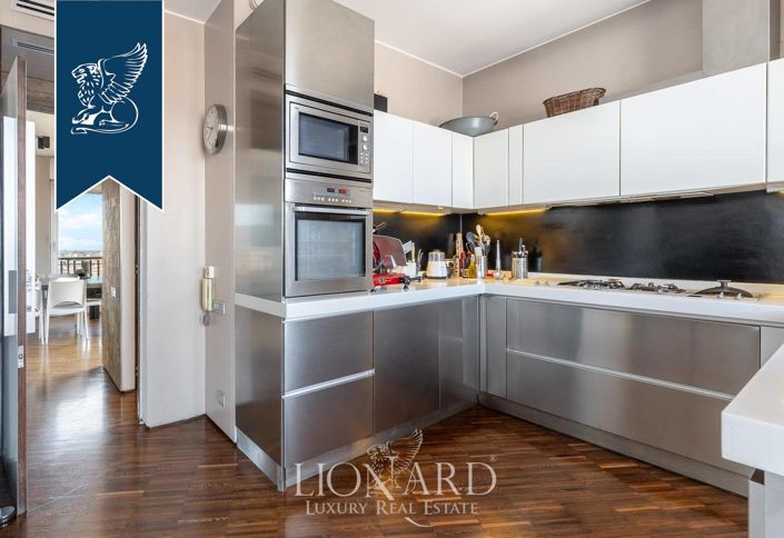 Image No.18-2 Bed Flat for sale