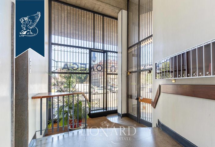 Image No.28-2 Bed Flat for sale