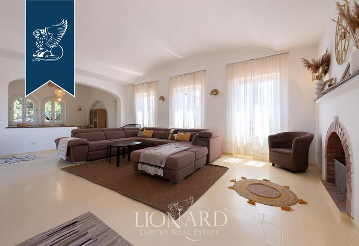 Image No.19-7 Bed Villa for sale