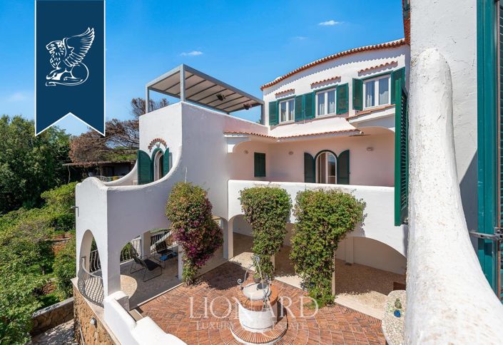 Image No.5-7 Bed Villa for sale