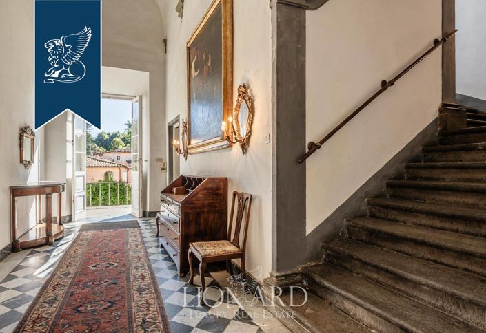 Image No.14-12 Bed Villa for sale