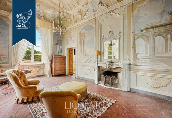 Image No.30-12 Bed Villa for sale