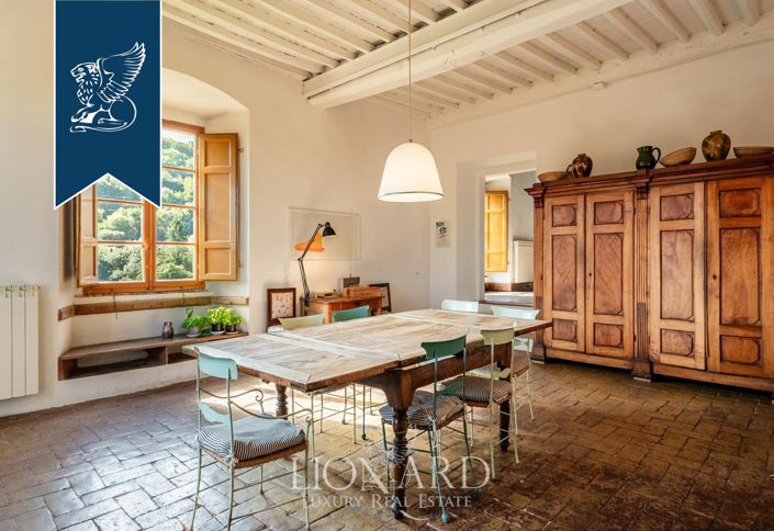 Image No.35-12 Bed Villa for sale
