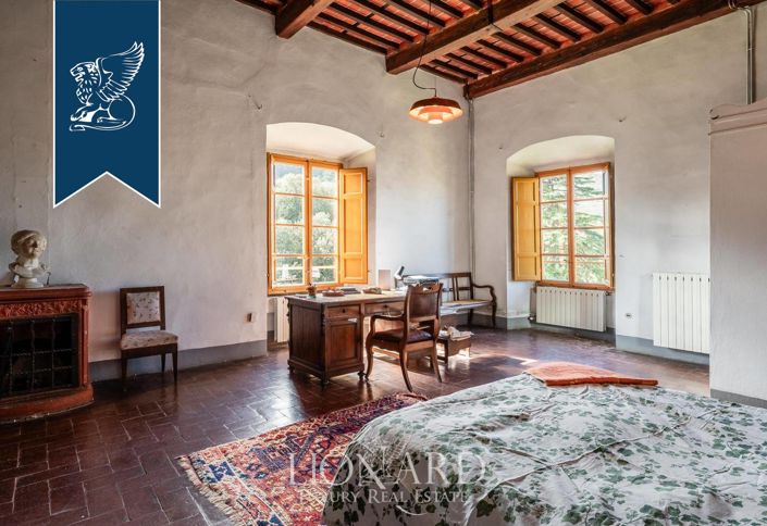 Image No.43-12 Bed Villa for sale