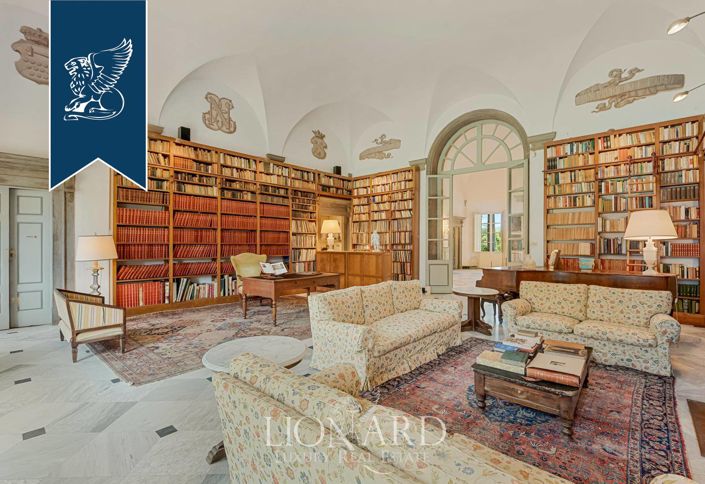 Image No.9-26 Bed Villa for sale