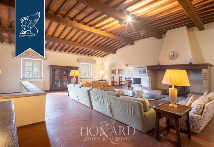 Image No.13-22 Bed Farmhouse for sale