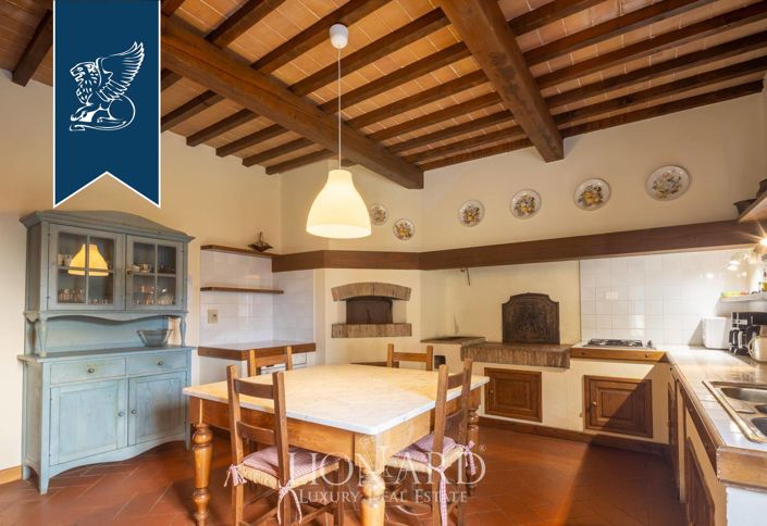 Image No.17-22 Bed Farmhouse for sale