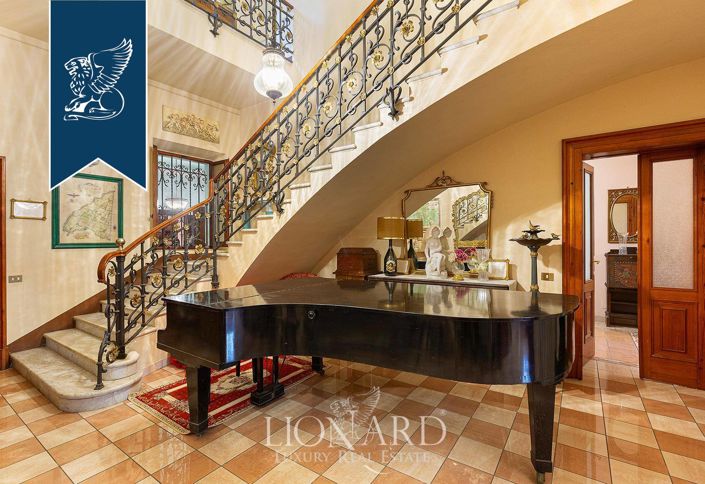 Image No.21-14 Bed Villa for sale
