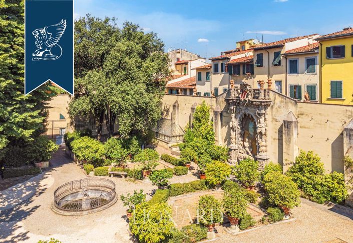 Prestigious apartment in Palazzo Vivarelli Colonna, in Florence