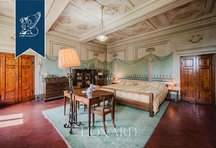 Image No.16-11 Bed Villa for sale