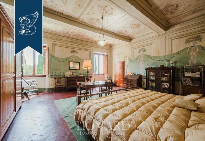 Image No.17-11 Bed Villa for sale