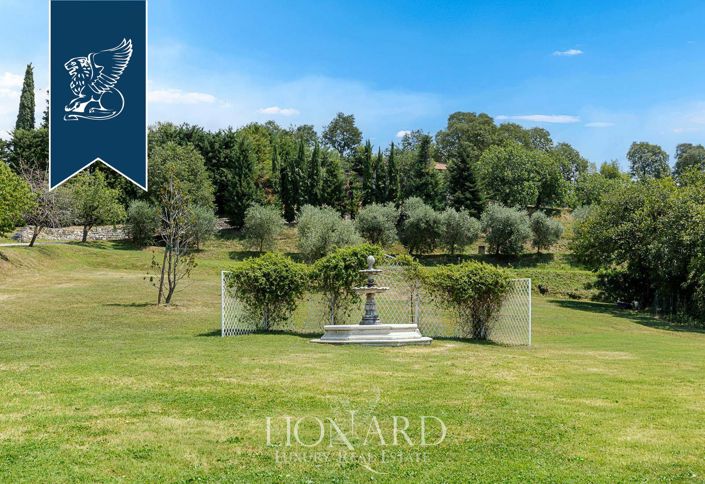 Image No.10-3 Bed Villa for sale