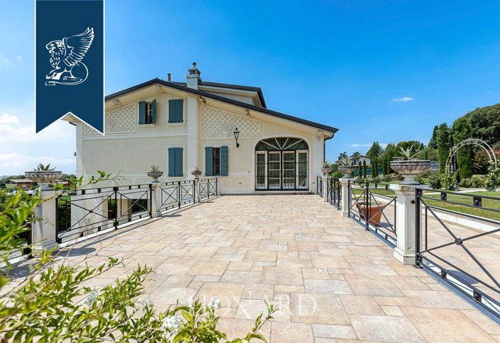 Image No.11-3 Bed Villa for sale