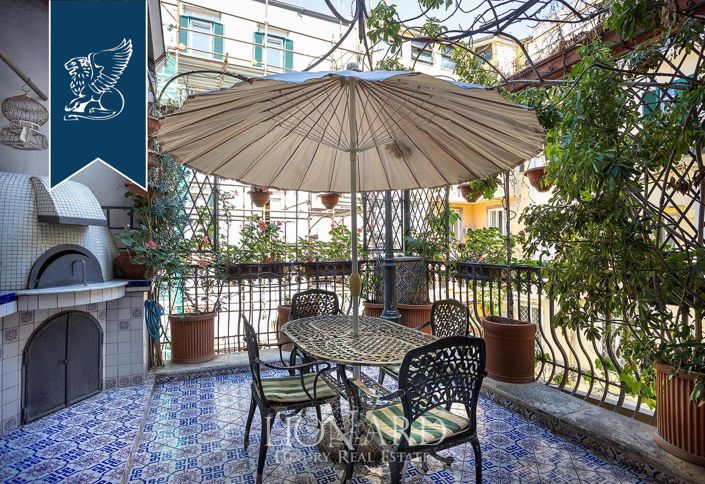 Image No.18-5 Bed Apartment for sale