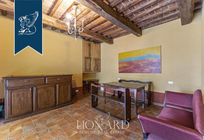 Image No.23-12 Bed Villa for sale