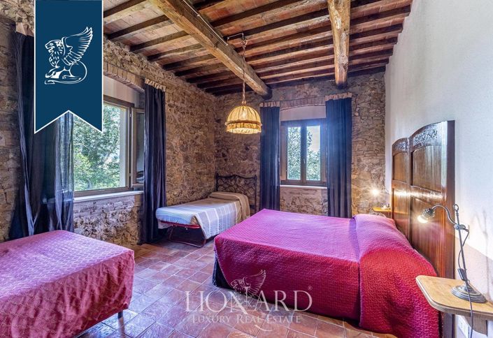 Image No.32-12 Bed Villa for sale