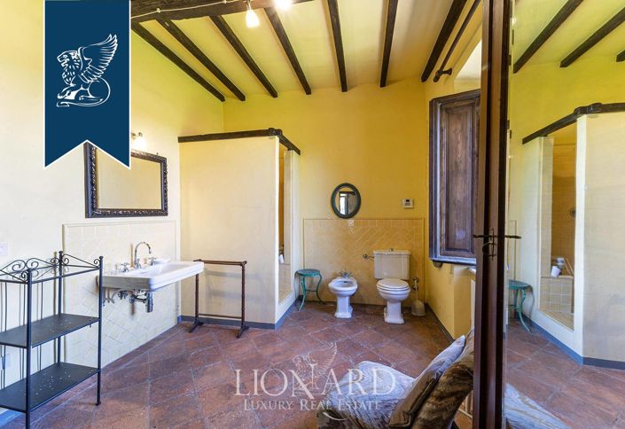 Image No.33-12 Bed Villa for sale