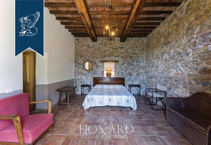 Image No.37-12 Bed Villa for sale