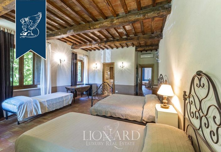 Image No.39-12 Bed Villa for sale