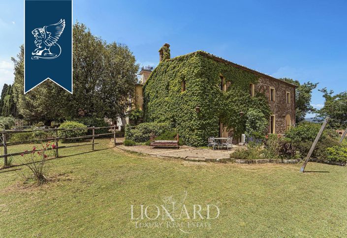 Image No.4-12 Bed Villa for sale