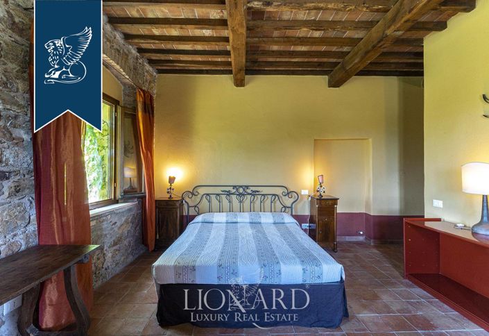 Image No.40-12 Bed Villa for sale
