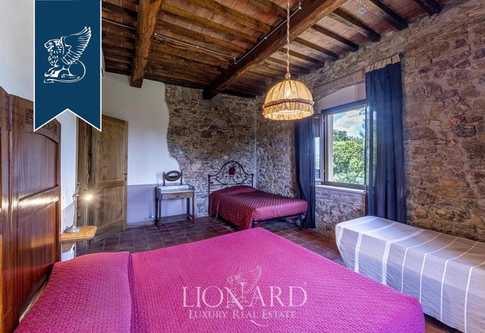 Image No.41-12 Bed Villa for sale