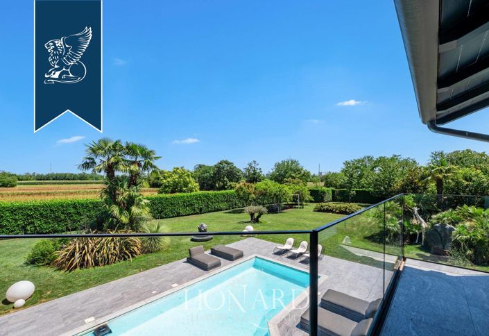 Image No.5-4 Bed Villa for sale