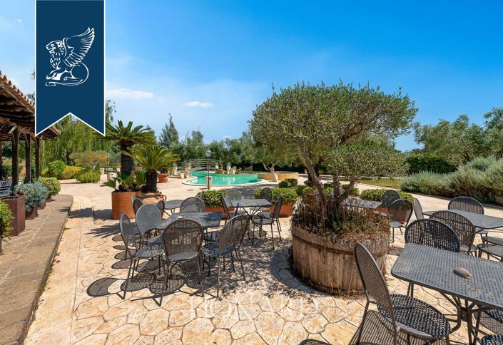 Image No.8-7 Bed Farmhouse for sale
